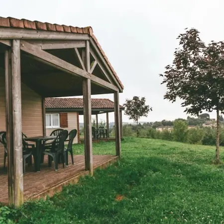 Zecamping 3 Dog Friendly Avec Piscine Couverte Et Chauffee Monclar-de-Quercy