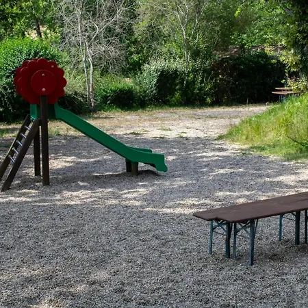 Alpehytte Zecamping 3 Dog Friendly Avec Piscine Couverte Et Chauffee Monclar-de-Quercy