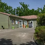 Zecamping 3 Dog Friendly Avec Piscine Couverte Et Chauffee مونكلار دو كيارْسي