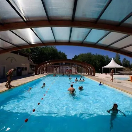 3 Etoiles - Piscine - Eebbib *