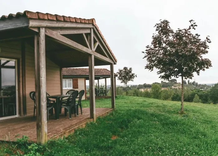 Zecamping 3 Dog Friendly Avec Piscine Couverte Et Chauffée Monclar-de-Quercy