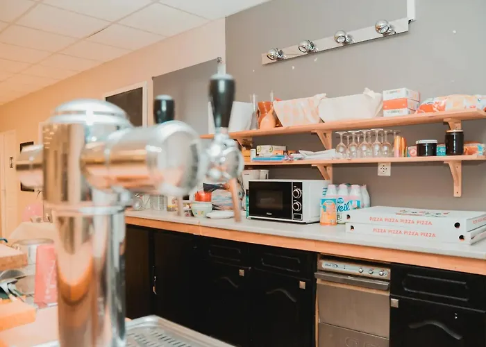 3 Etoiles - Piscine - Eebbib *