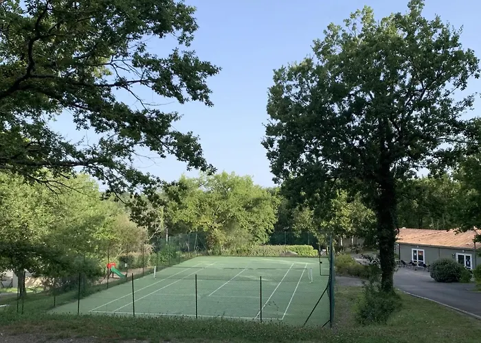 Zecamping 3 Dog Friendly Avec Piscine Couverte Et Chauffée * Monclar-de-Quercy