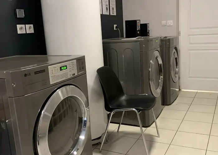 Zecamping 3 Dog Friendly Avec Piscine Couverte Et Chauffée * Monclar-de-Quercy